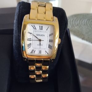gruen womens or mens classic watch. new battery, functional & no scratches